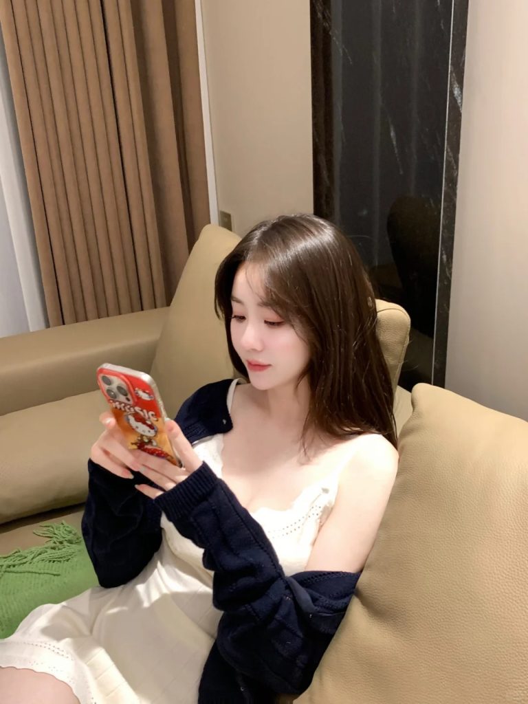 城市生活人物配图